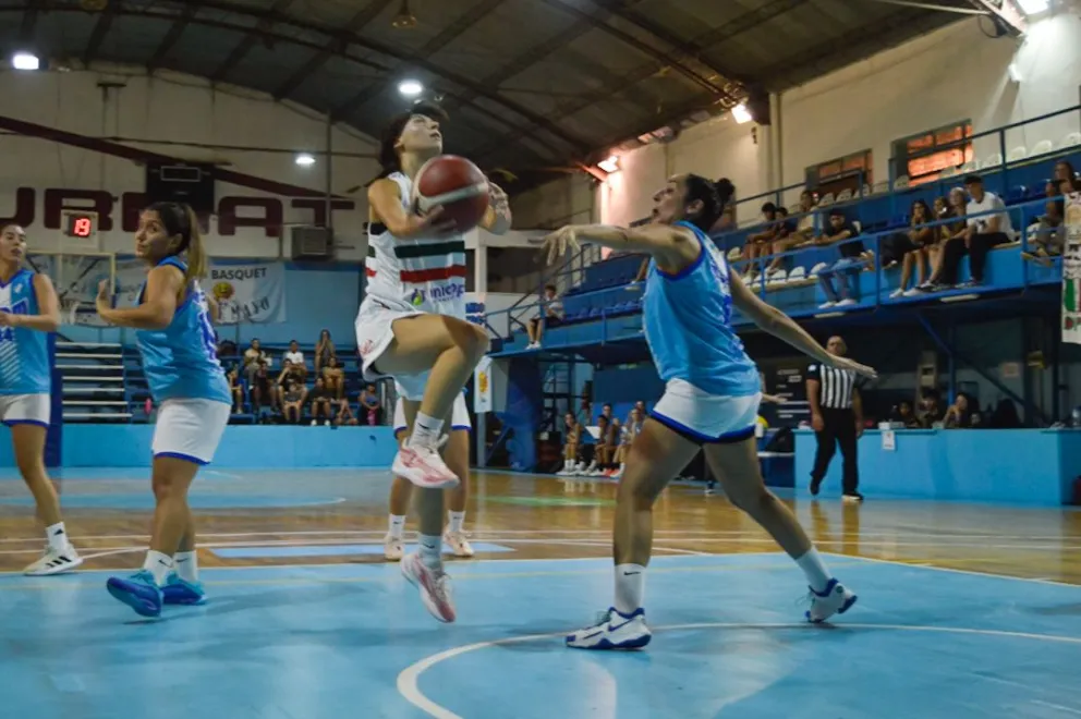 Se jugó una nueva fecha del femenino. Fotos: Emanuel Mirenghi para NoticiasNet. 