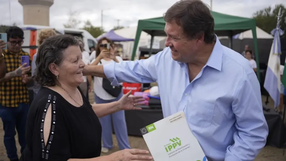 El gobernador Weretilneck acompaño los festejos. 