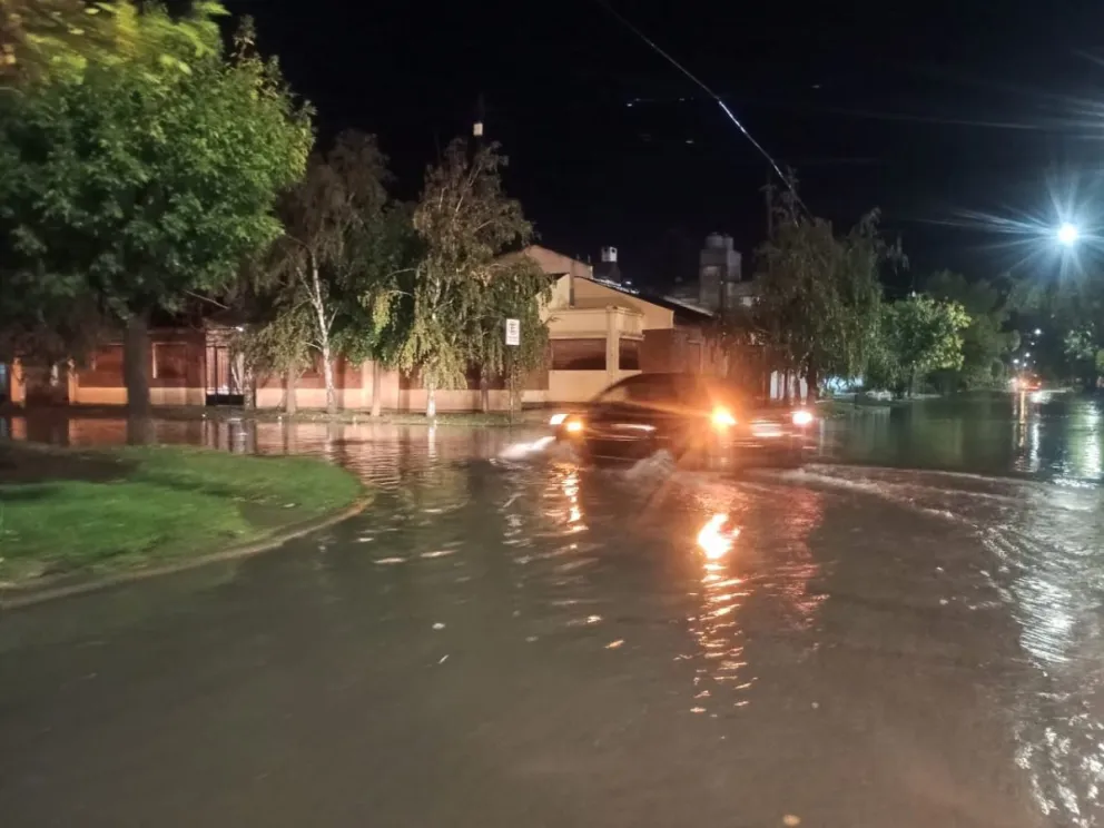 El municipio dispuso interrupciones al tránsito en sectores críticos. Fotos: Vanesa Schwemmler.