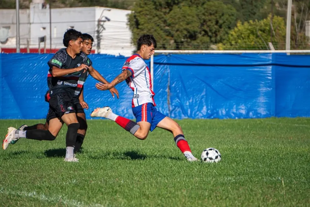 Villa y Depo abrieron la fecha. Foto: Prensa Villa Congreso.