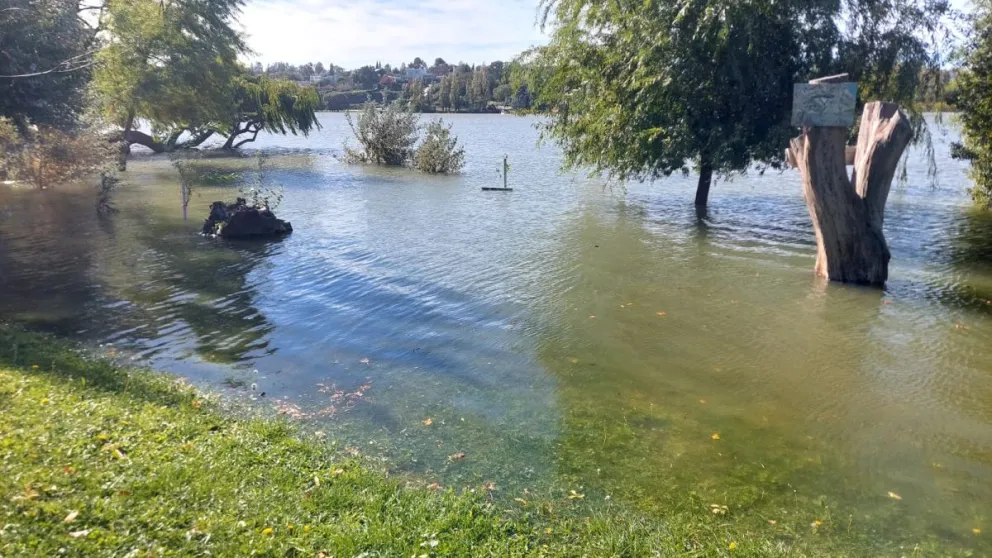 Sin provocar desbordes.