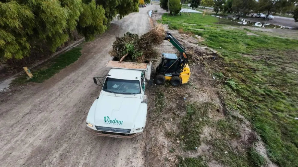  Operativo municipal incluyó limpieza, obras y regularización dominial.