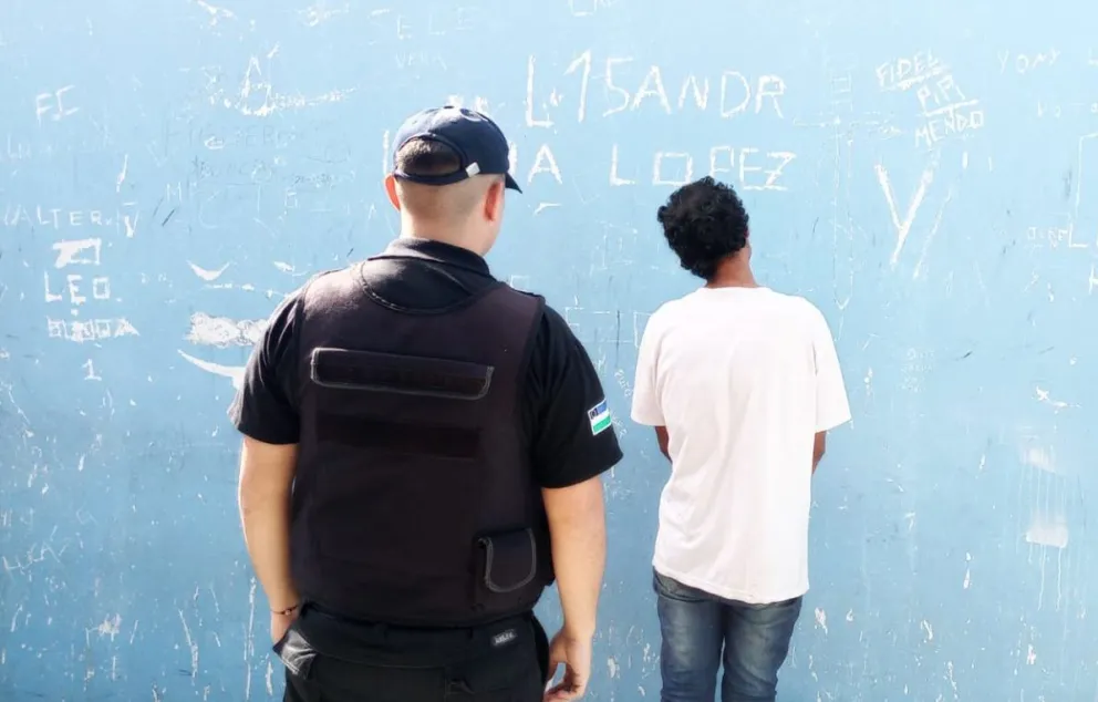 Contra la pared en la unidad céntrica. Foto gentileza.