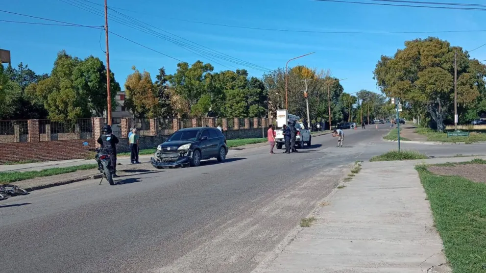 Accidente en Cardenal Cagliero y Bouchard. Foto gentileza Taxistas en Movimiento. 