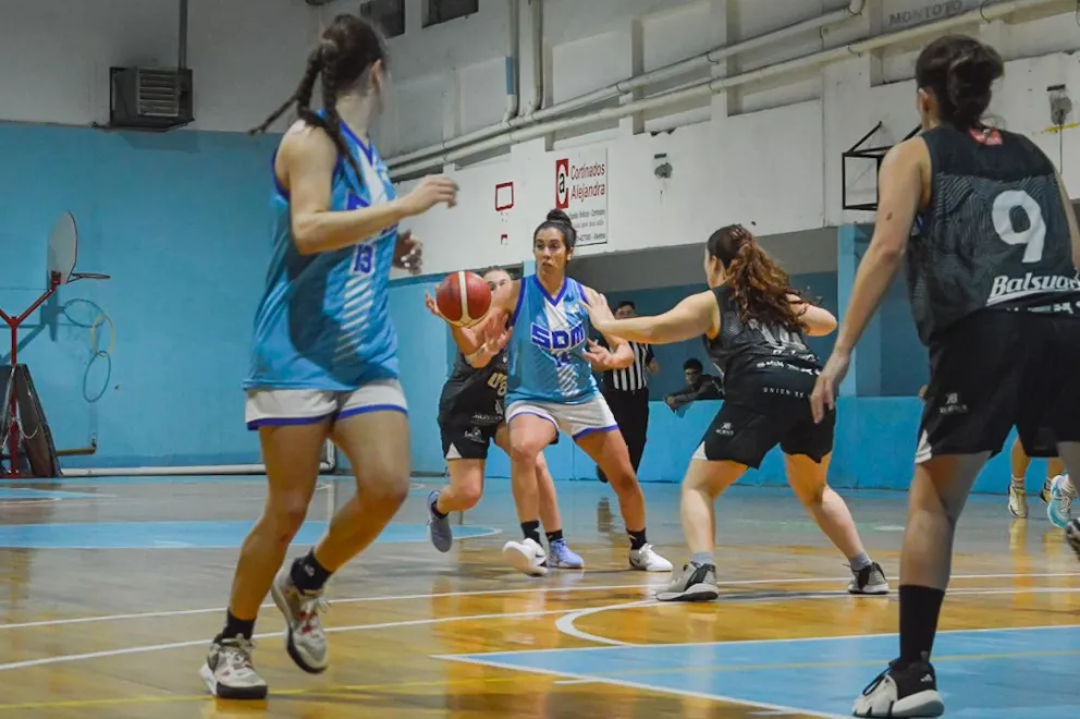 Se completa la primera rueda de la etapa regular. Fotos: Emanuel Mirenghi para NoticiasNet. 