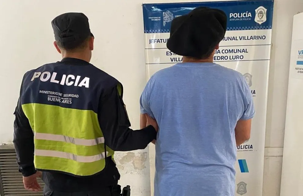 El agresor fue detenido por personal policial. 