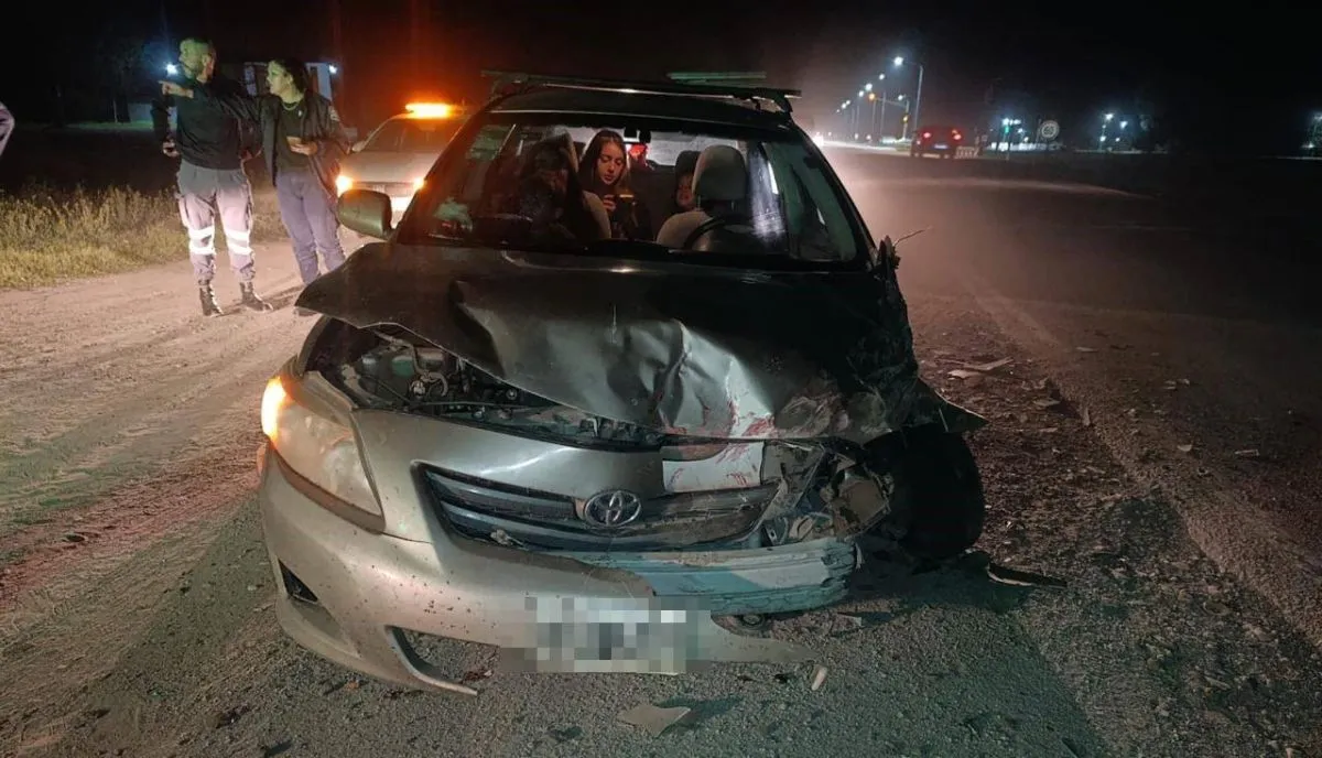 Una familia con tres menores protagonizó un fuerte choque en la Ruta 3 ...