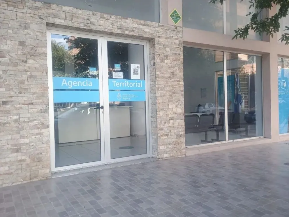 El personal, sin certezas, aguarda definiciones. 