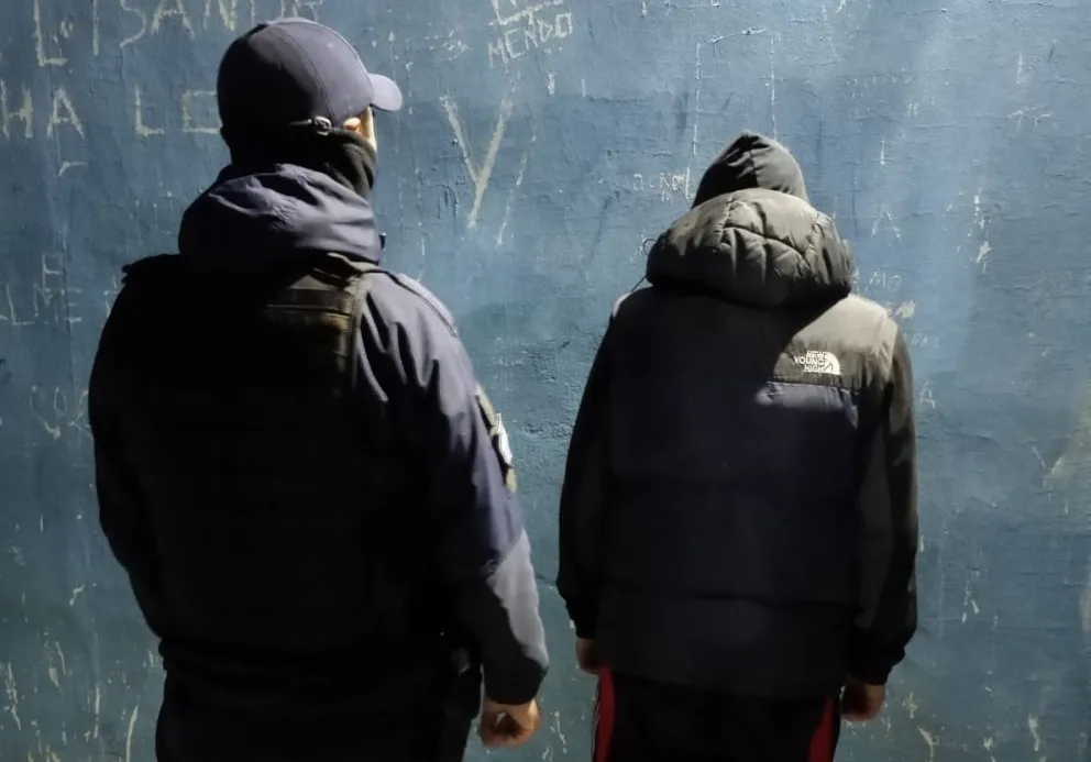Los jóvenes fueron atrapados y no llegaron a concretar el robo.