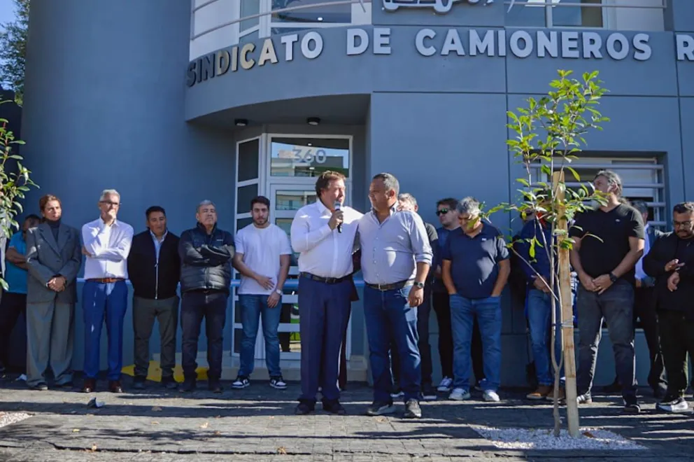 Participaron autoridades provinciales, municipales y dirigentes sindicales. Fotos: Emanuel Mirenghi.