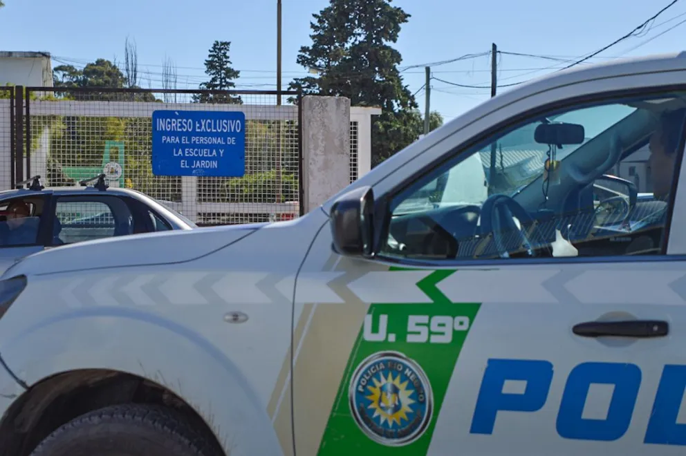 Cada amenaza obliga a movilizar patrulleros, personal policial y brigadas de seguridad.