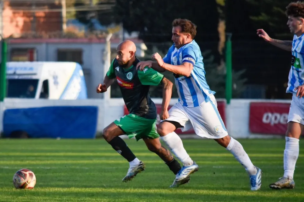 División de puntos en la visita de Sol de Mayo a Mar del Plata. Fotos: Club Atlético Kimberley.
