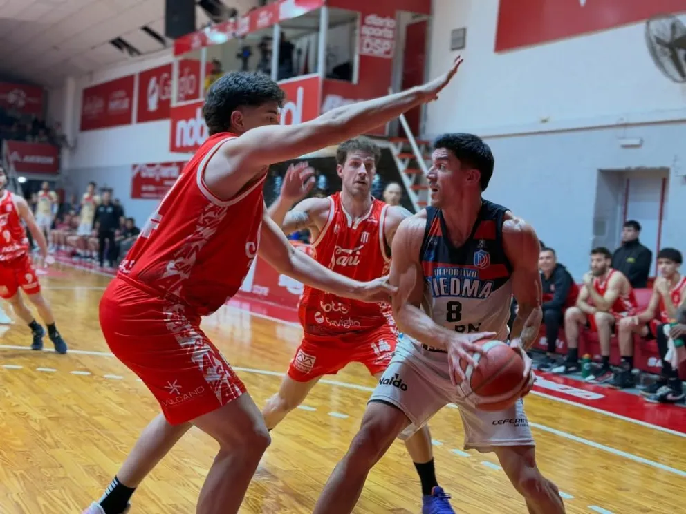 Un partido con muhco en juego protagonizarán Deportivo Viedma y San Isidro. Foto: gentileza prensa San Isidro. 