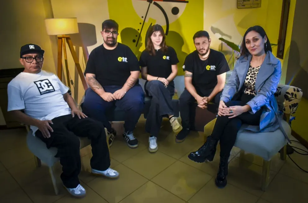 "Nos dimos cuenta del valor documental del proyecto, que rinde homenaje a quienes fueron pioneros en la música local", afirmaron los realizadores. Fotos Vanesa Schwemmler para NoticiasNet.