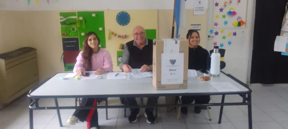Elecciones para renovar a la junta vecinal del barrio Fátima de Viedma. 