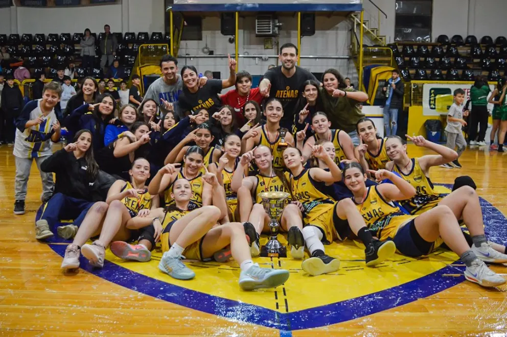 Atenas se coronó campeona de la Copa Valle Inferior "Silvia Ulevich". Fotos: Emanuel Mirenghi.