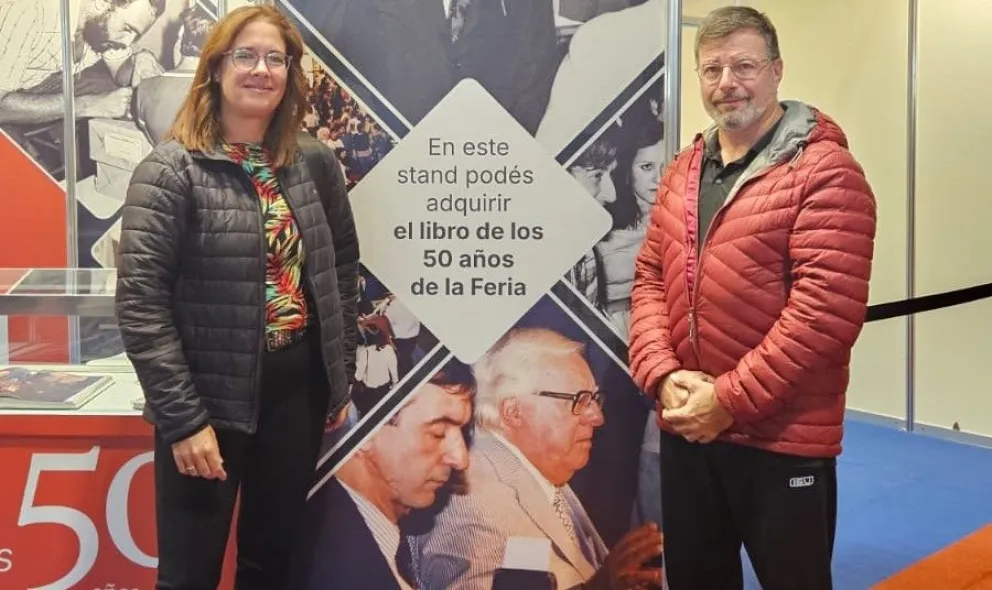 Ambos profesionales de Fundanic de Viedma disertaron sobre su modelo innovador en la 50º Feria Internacional del Libro. Foto gentileza.