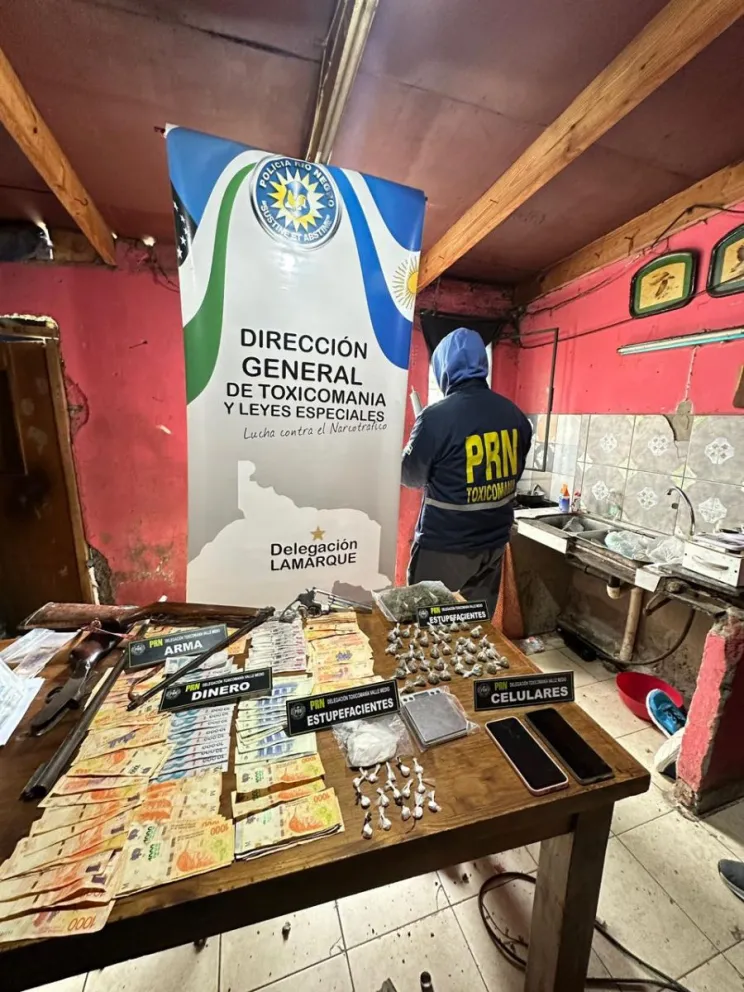 Importante operativo para desbaratar un kiosco de venta de drogas en Choele Choel, en el valle medio de Río Negro. 