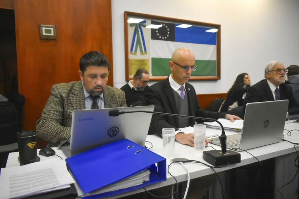Causa Techo Digno y una fuerte controversia en torno a 40 viviendas sociales. La Fiscalía sostiene que hubo pagos superiores a los avances de las obras. Fotos NoticiasNet. 