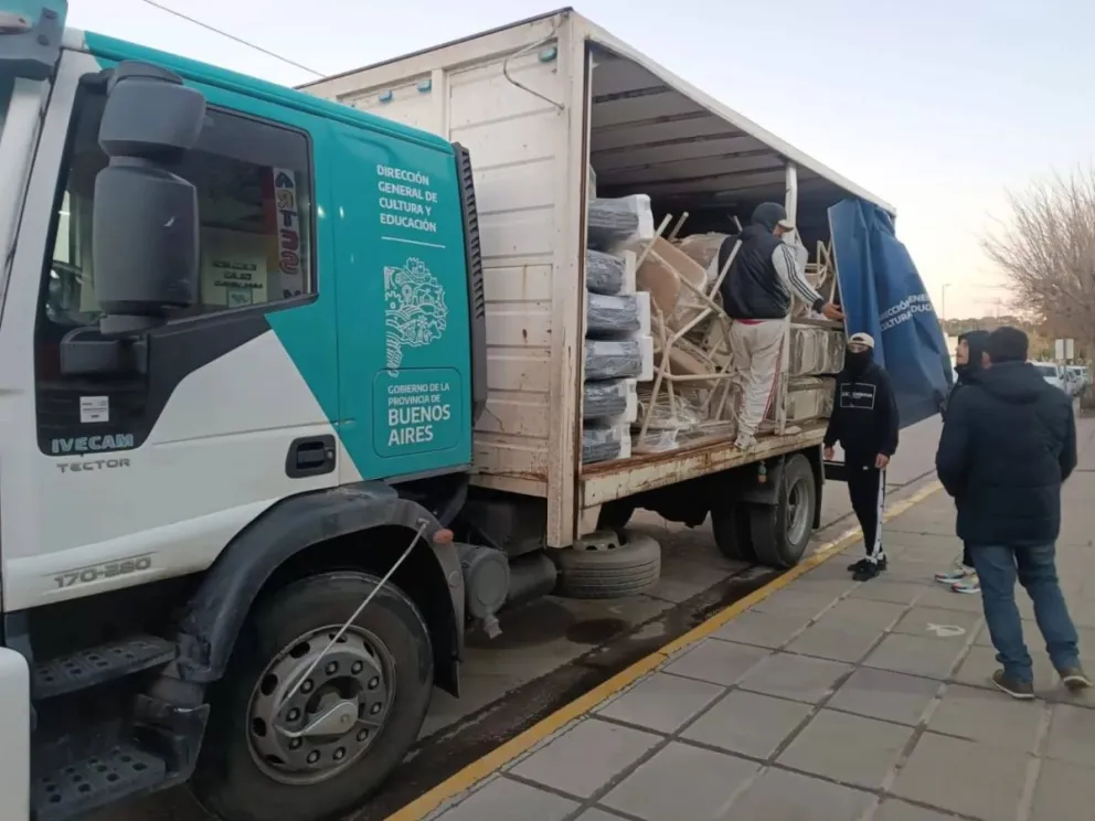 Una gestión contrarreloj ante las máximas autoridades educativas bonaerenses promete transformar la realidad diaria de cientos de alumnos. Fotos: Municipalidad de Patagones.