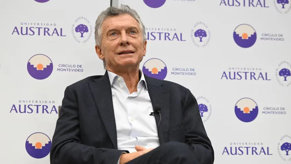 Macri participó de un foro en la Universidad Austral junto a los ex mandatarios Julio Sanguinetti (Uruguay) y Felipe González (España).