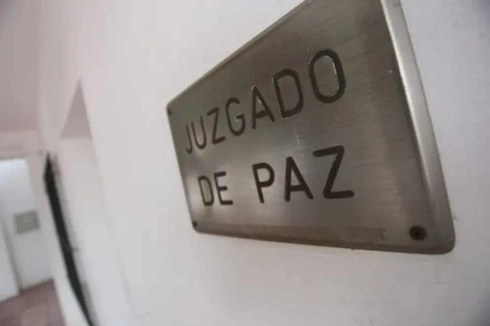 Resolución en el Juzgado de Paz, en un procedimiento de menor cuantía. Foto archivo. 