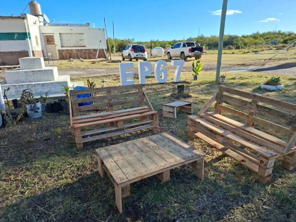 Las destrezas criollas fueron el gran atractivo de una jornada. Vecinos y alumnos celebraron la patria en las vísperas del esperado centenario escolar. Foto: Gentileza.