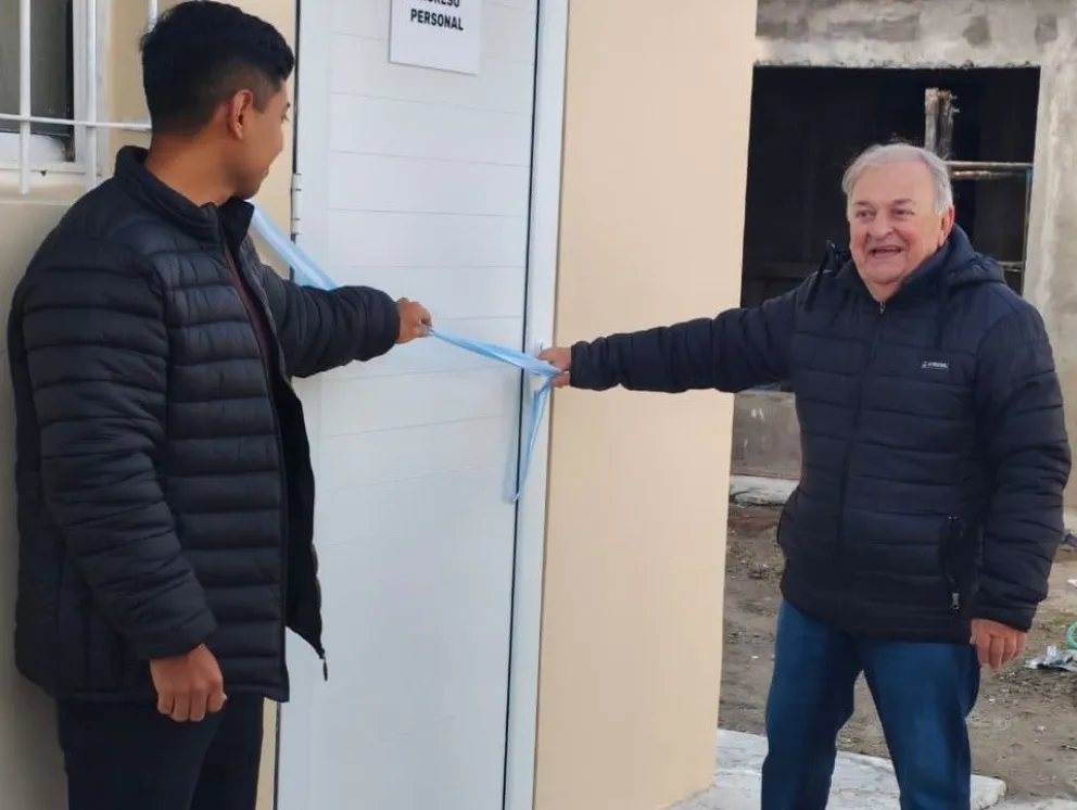 Eduardo Chico reactivó su planta de envasados en la villa marítima tras el trágico incendio - foto gentileza.