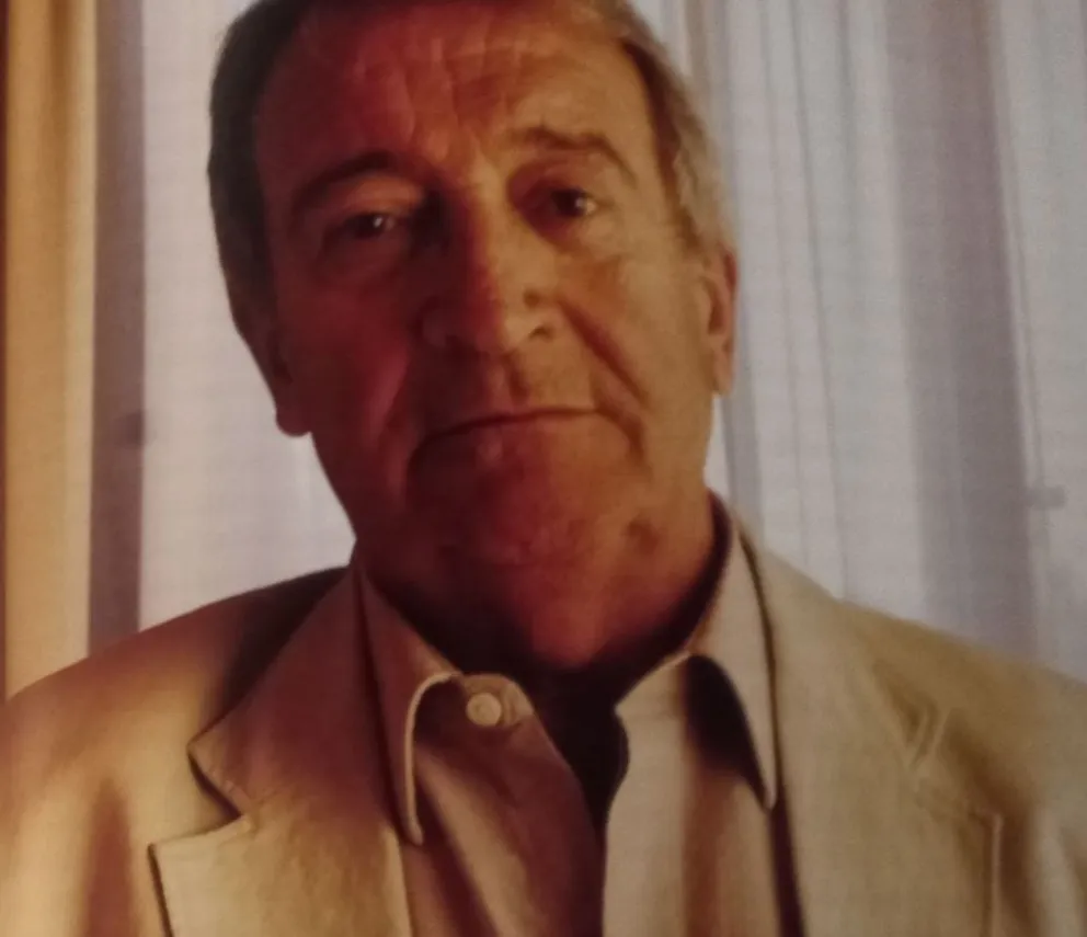 Néstor Torres, integró las páginas del libro del Cincuentenario del Poder Judicial de Río Negro. Foto gentileza.