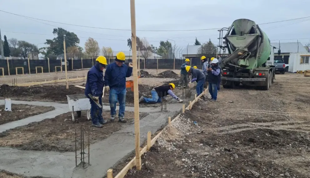 La ampliación contempla un moderno módulo habitacional diseñado para reforzar las condiciones de detención y la seguridad del establecimiento. Fotos: Gobierno de Río Negro.