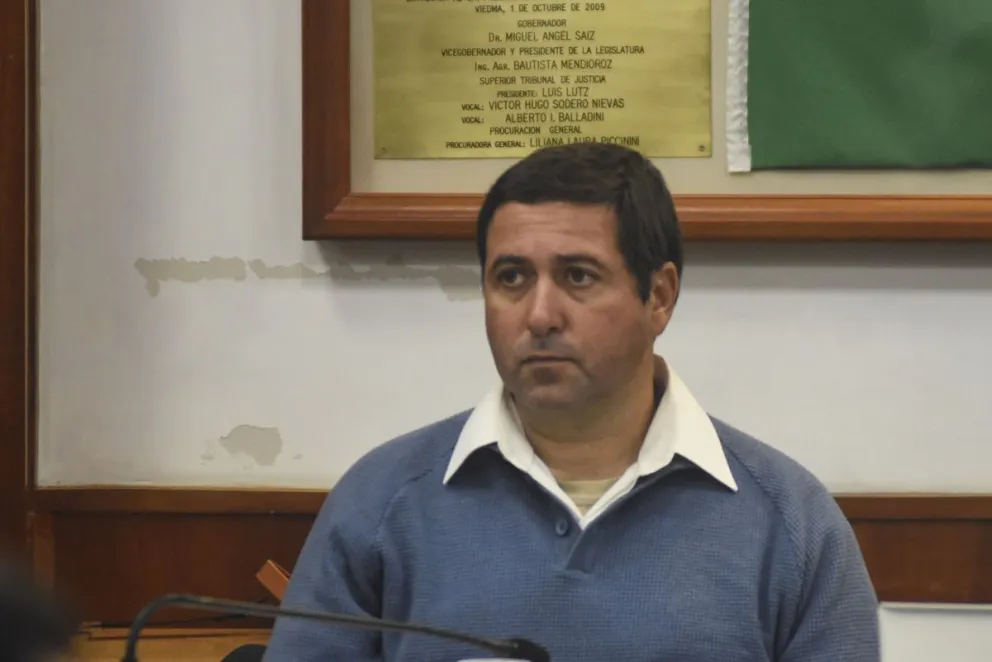 Andrés Leal, maestro de Plástica de San Antonio Oeste, declarado culpable por múltiples abusos a niñas de entre seis y ocho años. Foto NoticiasNet. 