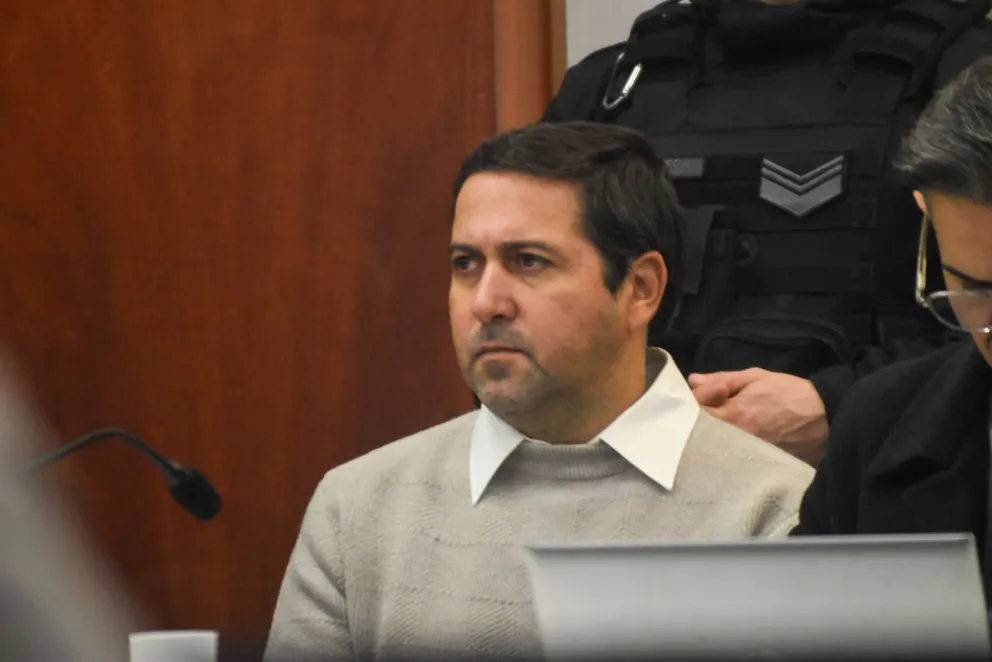 Andrés Leal, maestro de San Antonio Oeste acusado de haber perpetrado 11 abusos sexuales a alumnas de entre seis y ocho años. Fotos NoticiasNet. 