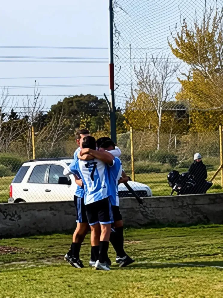 Este domingo visita a Deportivo Patagones.