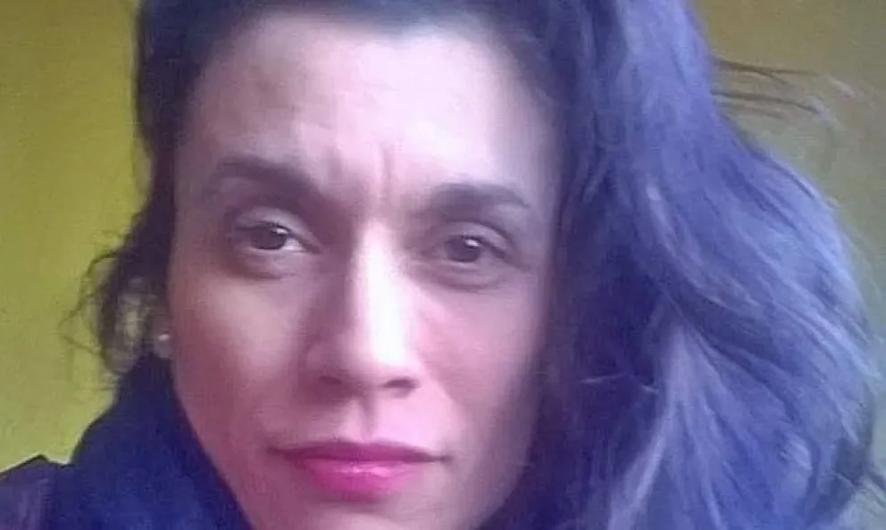 Patricia Sosa Morales tiene 43 años y está siendo buscada tanto en Viedma como en Patagones. Fotos gentileza. 