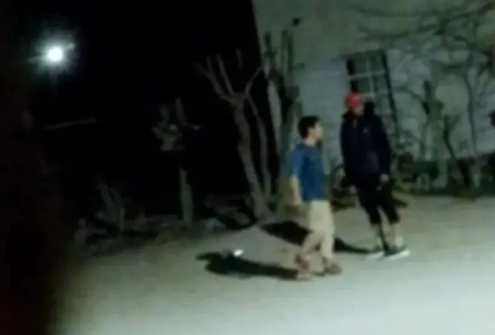 Captura de pantalla del video donde se aprecia cómo fue el ataque. Se trata de una pieza audiovisual clave, porque permitió mostrar todo lo sucedido. 