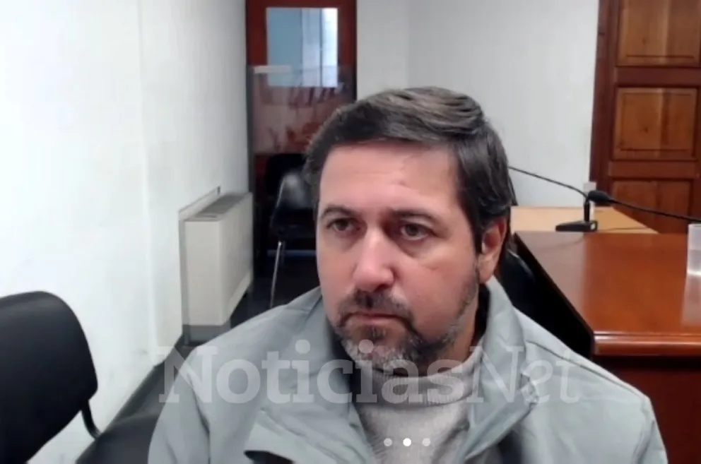 Andrés Leal presenció la audiencia judicial con pocas expectativas, ya que se presumía que iba a dictarse una extensión de la prisión preventiva. Foto NoticiasNet. 