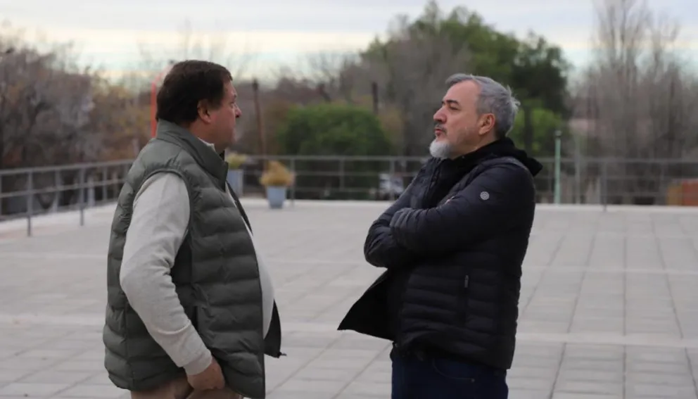 El anuncio se realizó tras la reunión que mantuvo el gobernador Weretilneck con Rodolfo Aguiar. Foto: Gobierno de Río Negro