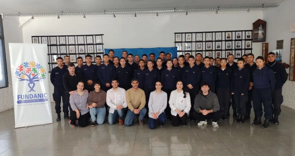 La capacitación estuvo a cargo de los Subcomisarios Lic. Leonardo Correa y Lic. Jorge Grasa. Foto: Gentileza.