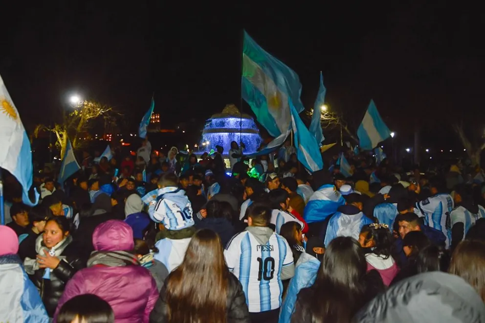 Festejos en la Fuente empañados por hechos delictivos de unos pocos. Foto archivo NoticiasNet. 
