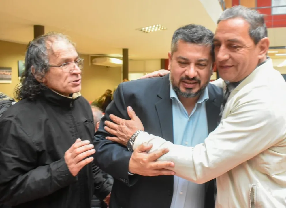 Miembros vinculados al taxi celebraron los proyectos de Ordenanza que traen respiro a pedidos de antaño. Foto: Vanesa Schwemmler para NoticiasnNet. 