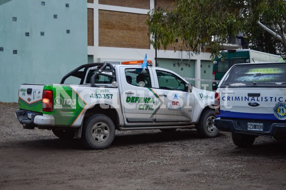 En el momento de la explosión solamente estaba el empleado municipal en el albergue deportivo. Fotos: Emanuel Mirenghi