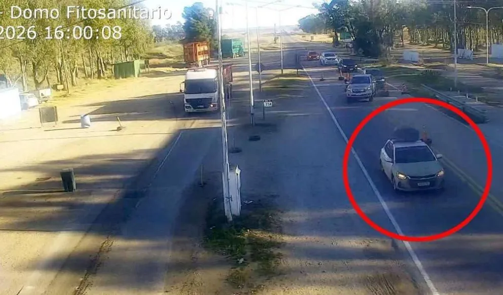 El auto del brasileño es captado por las cámaras del puesto de control fitosanitario cerca de Bahía Blanca. Foto gentileza Info Villarino.