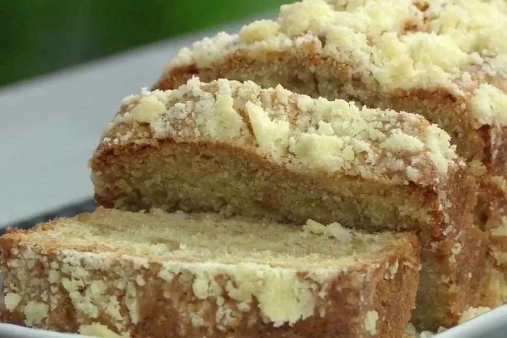 Vas a lograr un budín esponjoso, con trozos de manzana y sabor a canela. 