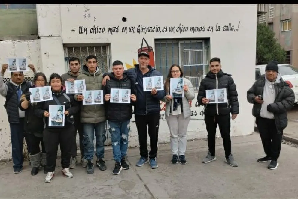 La querella les cobra en dólares. Foto gentileza.