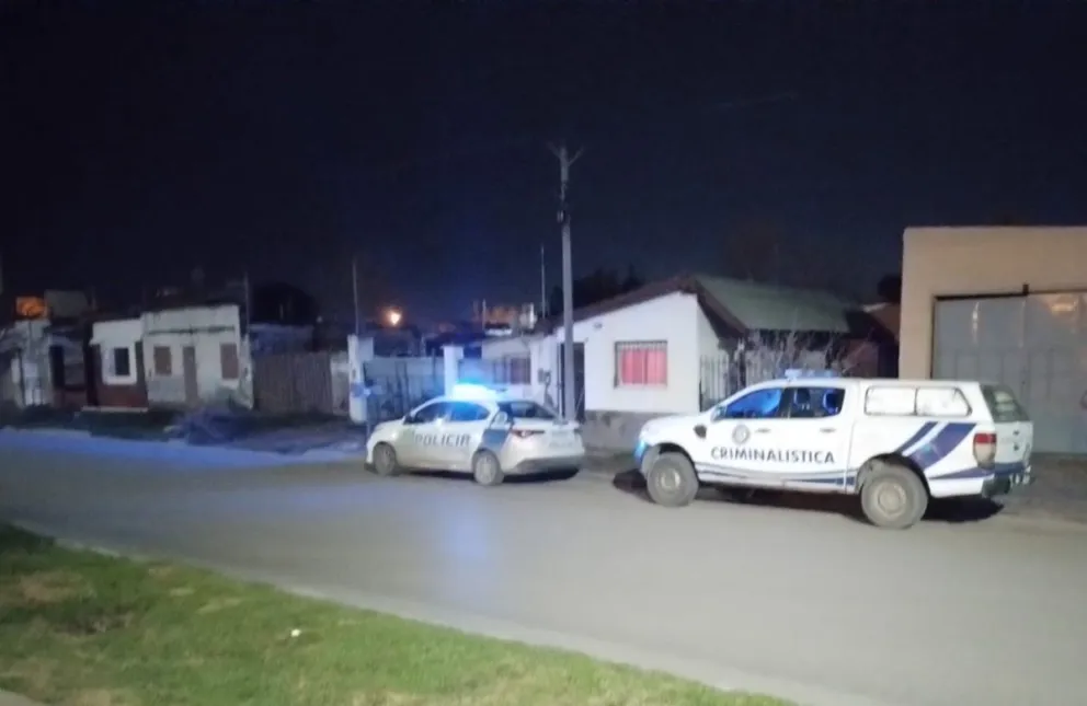 El personal policial tomó rápida intervención y se hizo presente en el lugar. Foto gentileza.