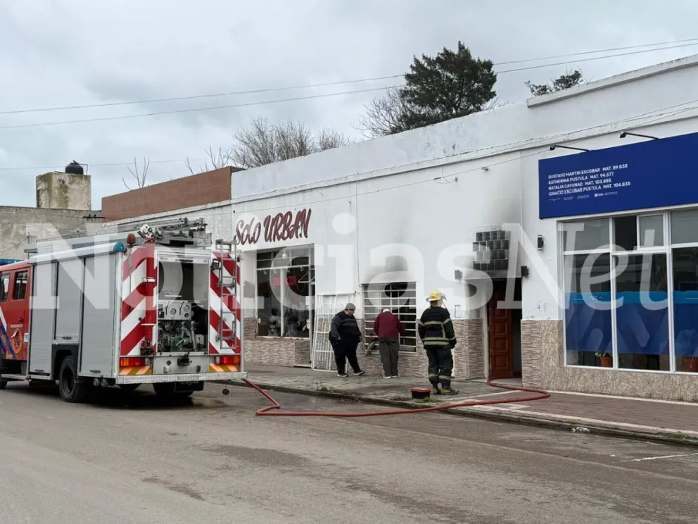 El incendio en una vivienda de la calle Guido al 600 terminó en una tragedia, tras la muerte de una beba de cinco meses por inhalación de gases tóxicos. Foto NoticiasNet. 