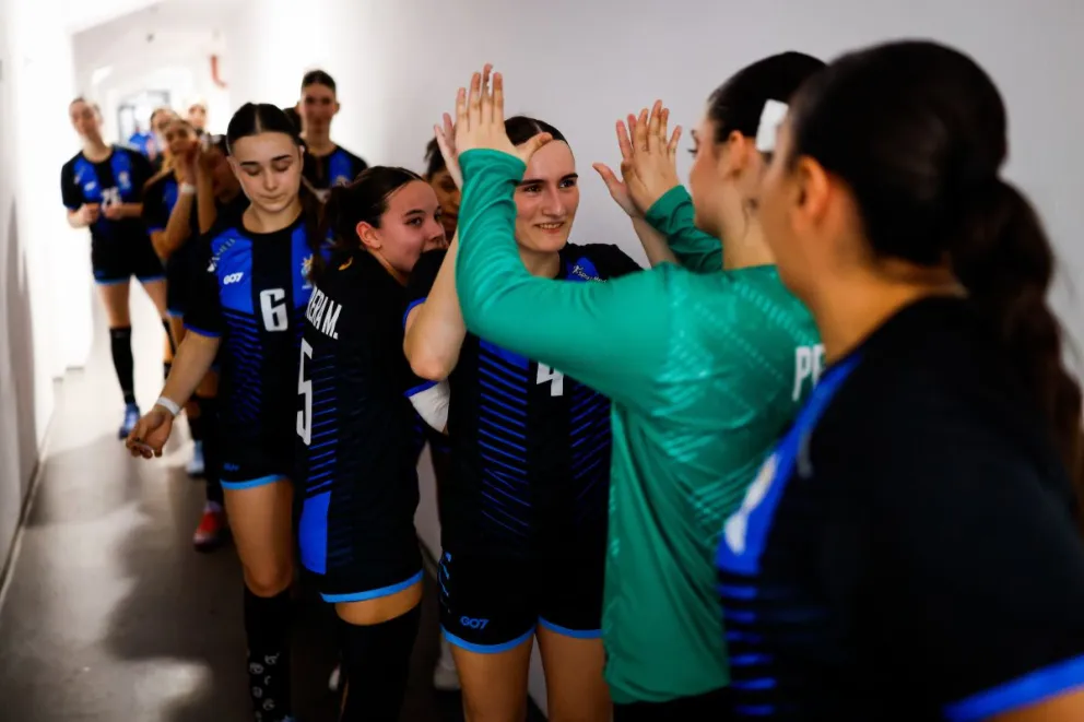 Compromiso decisivo para la selección argentina. Foto IHF.