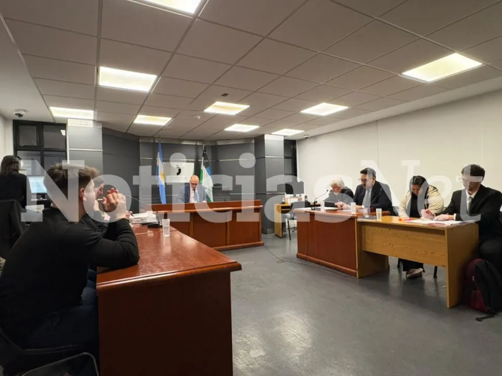 El juez convocó a una nueva audiencia antes de resolver el desalojo definitivo. Fotos: NoticiasNet