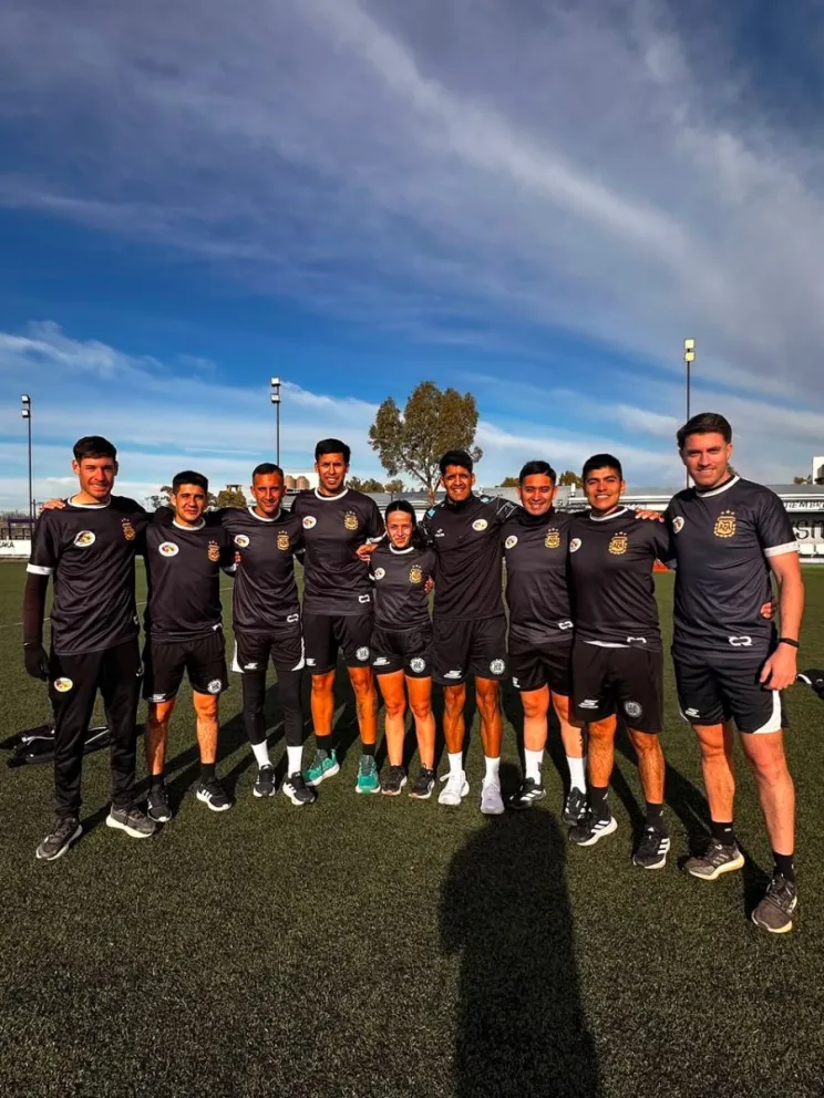 Las autoridades de la Liga Rioengrina. Foto gentileza.