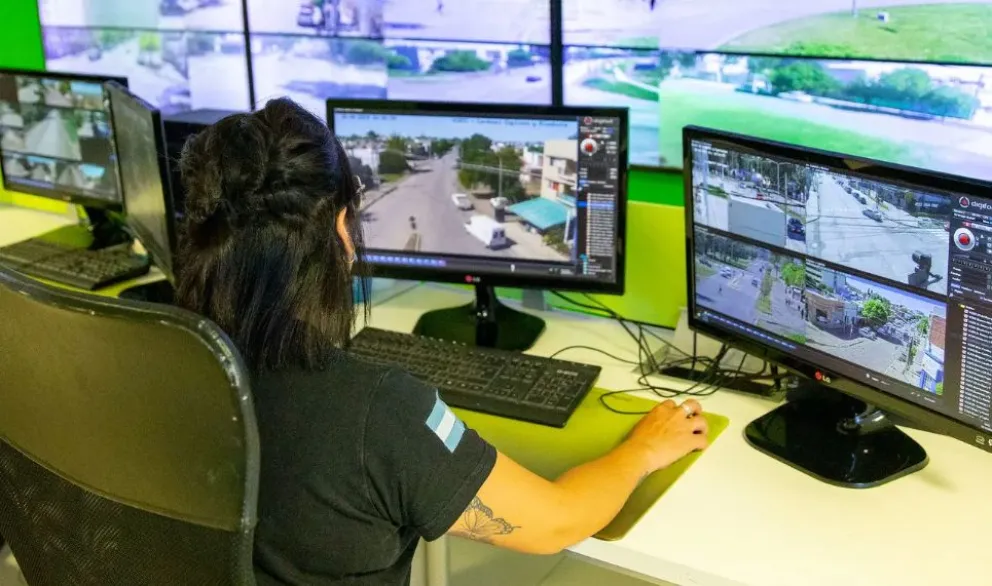 El funcionario enfatizó que la fuerte apuesta en equipamiento se complementa de manera indispensable con el factor humano y la actualización de los procesos de trabajo. Fotos: Gobierno de Río Negro.